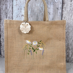Jute Tasche mit wunderschönen Blumen bestickt. Markt Tasche , personalisierte Tasche , Geschenkidee, maschinenstickerei