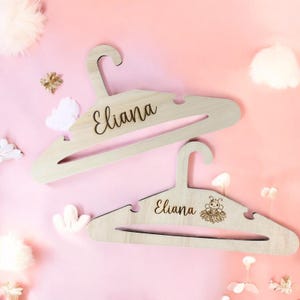 Cintres pour vêtements de bébé