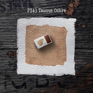 PY43 Taunus Ochre - Handgemaakte aquarelverf van kunstenaarskwaliteit in halve en volledige pannen - Limited Edition verf