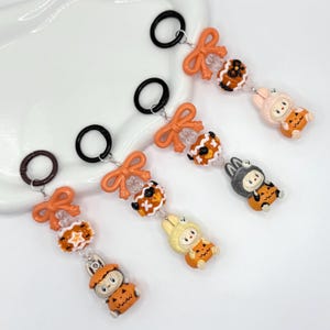 Halloween Labubu und Hacipupu handbemalte Perle Schlüsselbund | Taschenanhänger | Handyanhänger | Handgefertigte Glasperlen | Glasperle