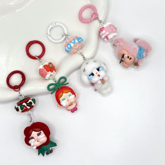 ハンドメイド】POPMART CRYBABY キーホルダー POPMART】CRY BABY