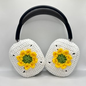 Crocheted AirPods Max Cover- White with Sunflower