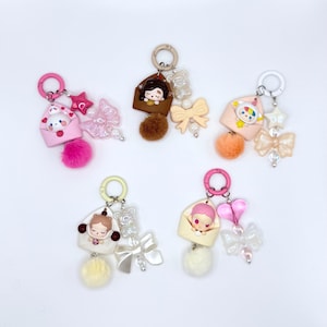 Llavero con figuras de Pop Bean con letras de amor, dije para bolso, dije para teléfono, cuentas hechas a mano, cuentas Popmart