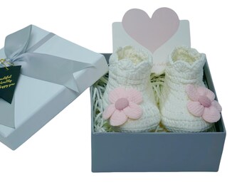 Crochet Baby Booties | crochet baby shoes | Walkers| White Baby Shoes, Handmade Infant Booties | Baby gift