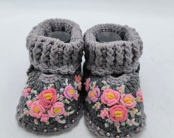 Handmade crocheted baby shoes, Baby Slippers, Crochet Baby Booties, Pattern Baby Shoes, Baby Gifts