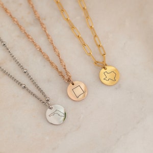 Zustand Halskette in Scheibencharme - Personalisierte Karte Halskette Fern Beziehung Schmuck - Einzigartiges Geschenk Ausland Austausch Studenten - Handgemacht