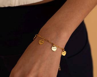 Personalized Heart Charm Dainty Bracelet Name Custom Heart Bracelet Family Bracelet Love Pendants With Names Custom Mom Bracelet Letter Gift