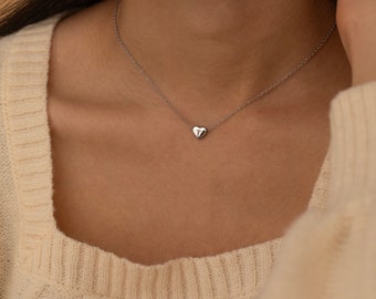 Dainty Heart Initial Necklace Custom Letter Necklace for Women Personalized Bridesmaid Gift for Her Engraved Initial Charm Necklace Mom