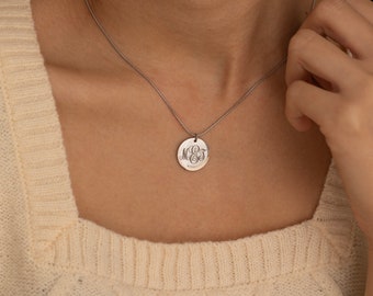 Monogram Initials Necklace Dainty Name Necklace Silver Medallion Monogram Name Necklace Silver Minimalist Necklace Letter Silver Necklace