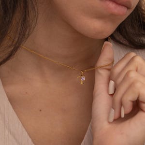 誕生石付きゴールドイニシャルネックレス、カスタムイニシャルネックレス、パーソナライズされた文字ネックレス、誕生石ジュエリーギフト、彼女へのクリスマスプレゼント