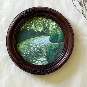 Oryginalny obraz gwaszowy „Ścieżka leśna”, miniaturowa sztuka ścienna z motywem leśnym, rama z ciemnego drewna