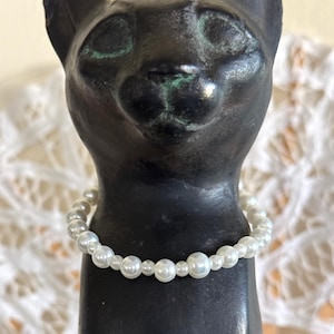 pearl bracelet