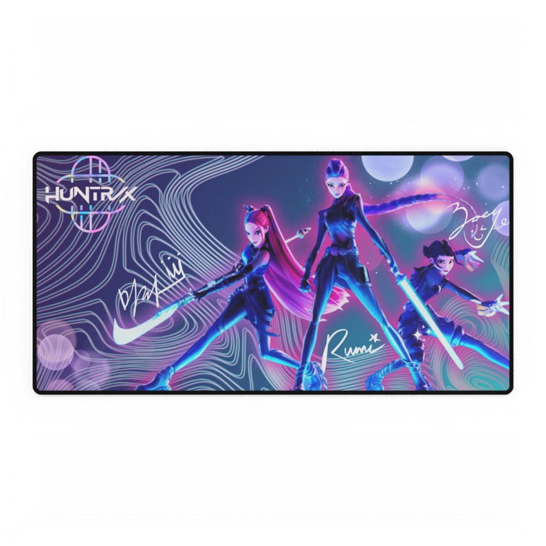 Huntrix/K Pop Dämonenjäger Schreibtischmatte 80cm x 15,5" Bild 1
