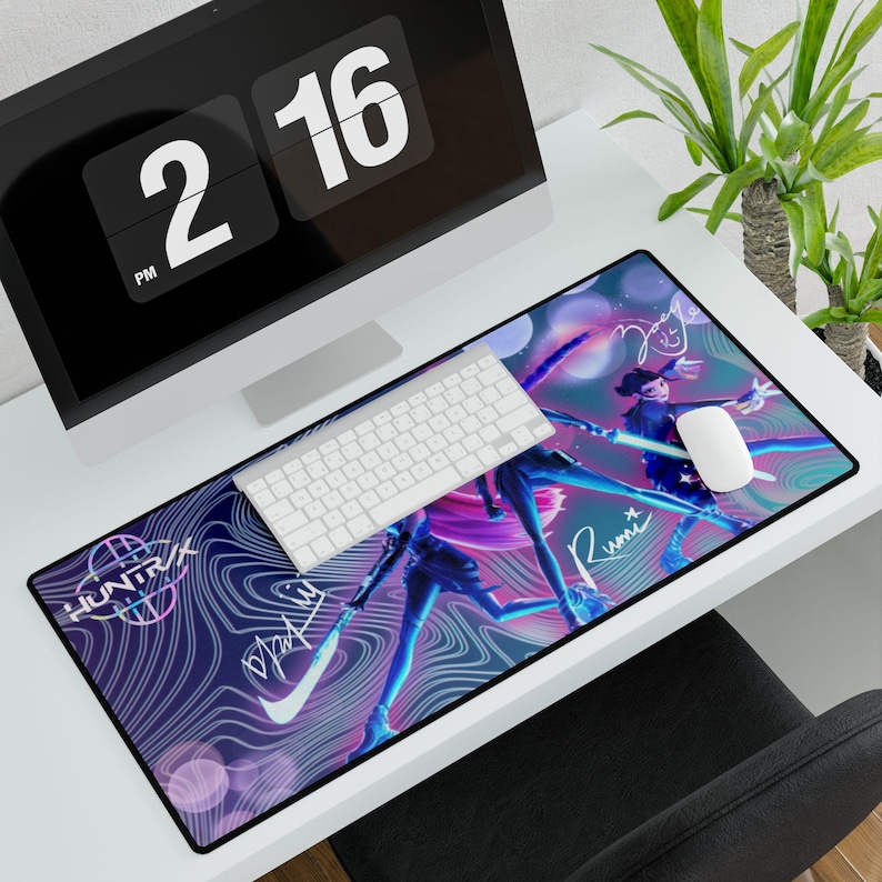 Huntrix/K Pop Dämonenjäger Schreibtischmatte 80cm x 15,5" Bild 3