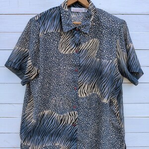 Vintage Women's XL Sheer Animal Print Patterned See Through Short Sleeve Button Down Blouse