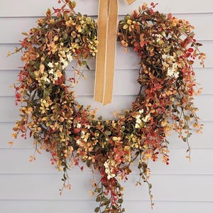 Fall Wreath for Front Door, Neutral Country House Teardrop Wreath, Fall Wreath with Berries, Neutral Fall Decor, Cascading Wreath