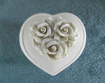 White Porcelain Vintage Heart shaped trinket box with roses - 1990s