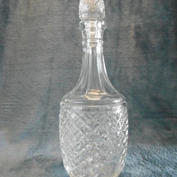 Stylish 1950s Cut Glass Decanter with stopper