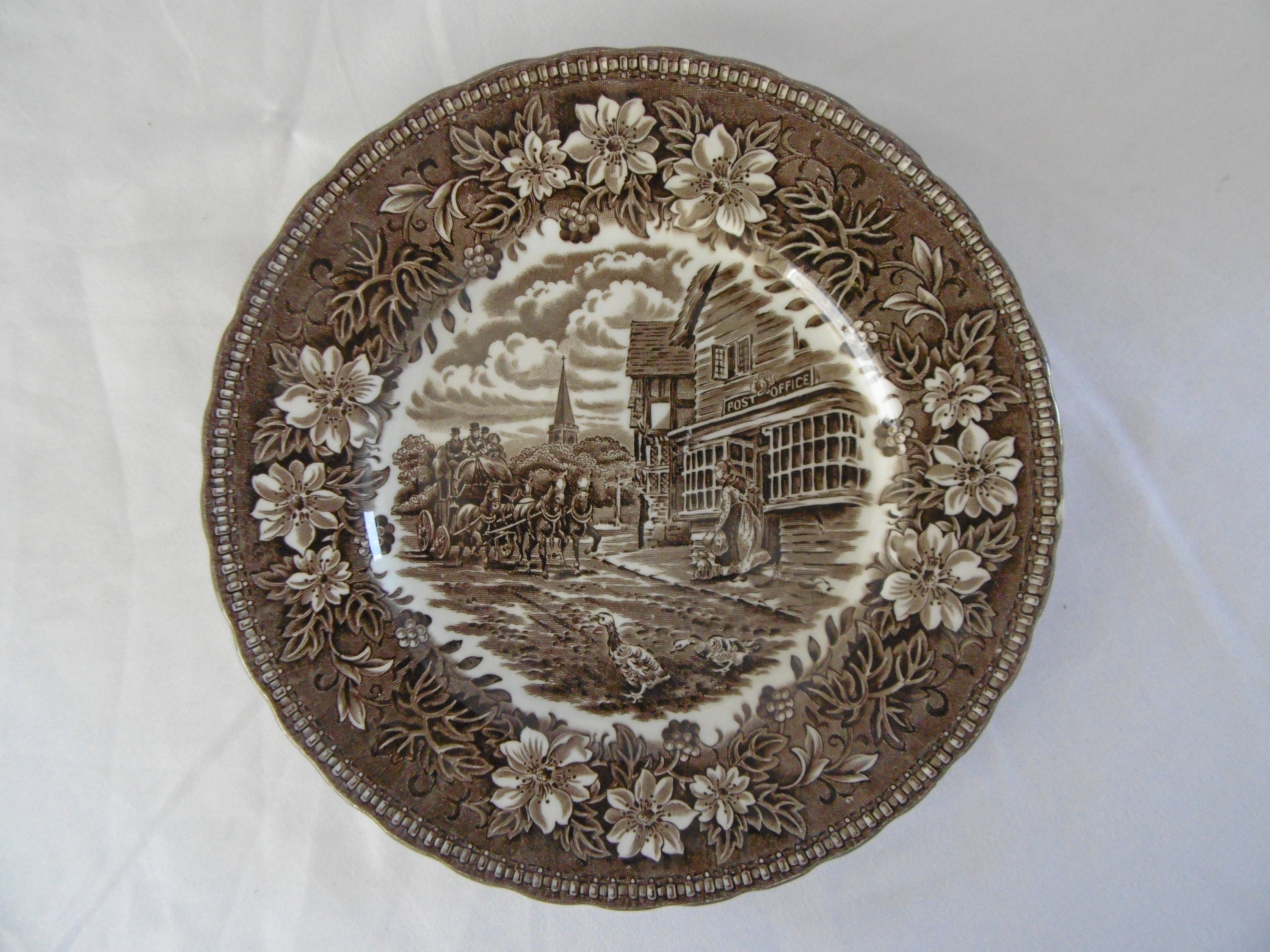 Coaching Tavern - Royal Tudor Ware Plate, Hand Engraved by W.N.