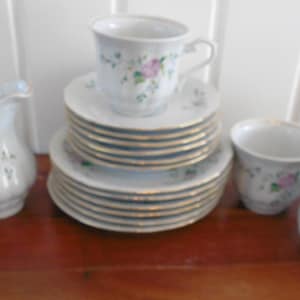 Walbrzych, Poland  19 piece tea set 1950s