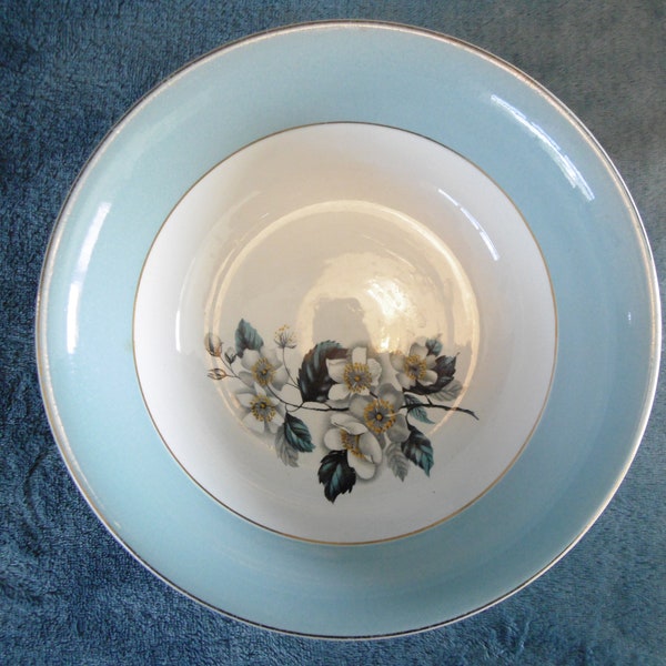 Satin W.H.G. White, Alfred Clough Ltd Serving Bowl, designed for F.C.Emery & Sons 1950s
