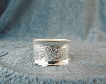 Elegant engraved Mayelle EP on Zinc Silver Plated Napkin Rings x 6