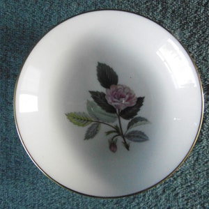 Wedgwood Hathaway Rose Pin Dish 1960