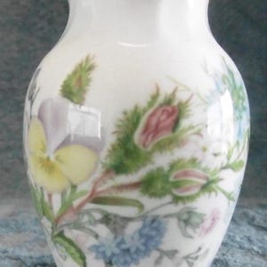 Aynsley Bone China Vase 1960s