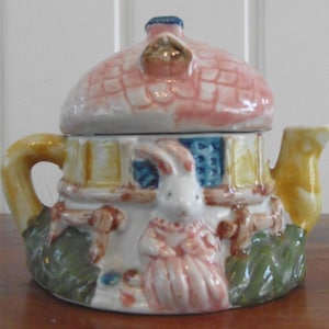 Novelty Bunny Rabbit Cottage Teapot 1980s