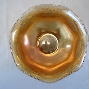 Beautiful Carnival Glass/Jeanette Bowl 1930s