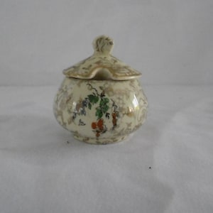 Olla de mostaza en miniatura estilo imperio con tapa