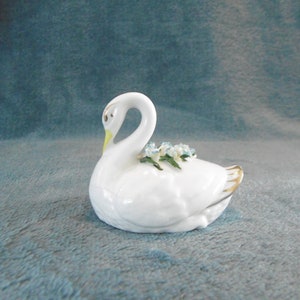 Pretty Royal Adderley Swan Ornament 1950s