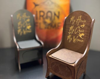 Fourth Wing Inspired Miniature Throne: Wooden Bookshelf Decoration