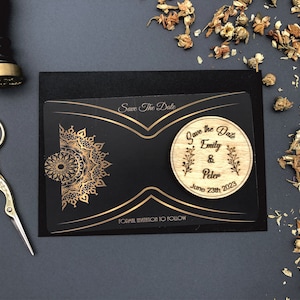 Save The Date, Einzigartige Save the Date Karten, Farbige Karte rustikal Save the Dates, Rustikales Hochzeitsholzherz mit einzigartiger lustiger Nachrichtenoption