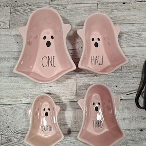 Rae Dunn Pink Ghost Halloween Measuring Cups Set Of 4 NWT 2024