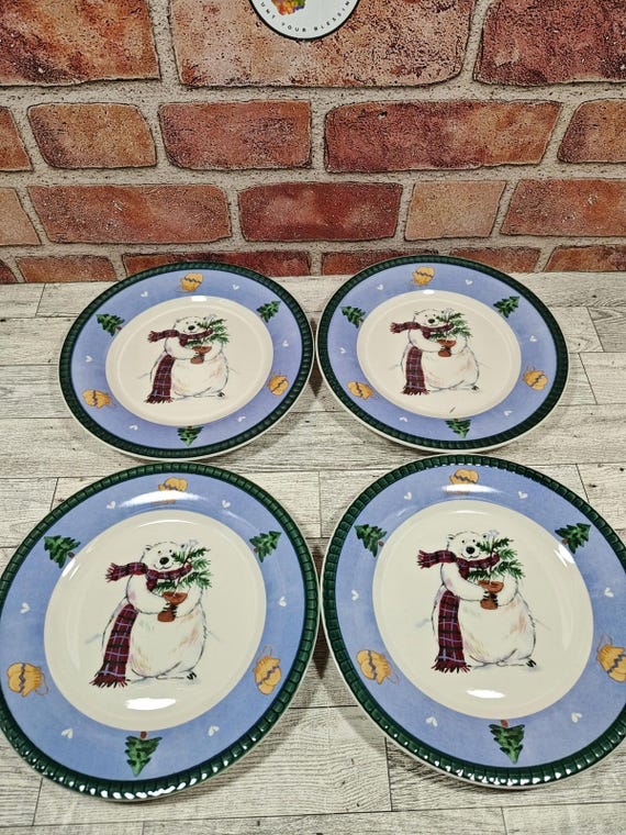 Pfaltzgraff Snow Bear pc Salad Lunch Plates 3/8
