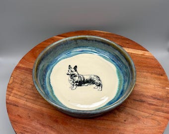Plato de cerámica hecho a mano para perros: Plato decorativo con forma de Pembroke Corgi, color azul aguamarina.