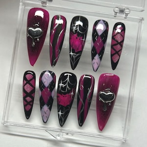 Dracula | Monsters High Halloween Ghoul Vampire Fang Bat Spiderweb Spooky Season Costume Stiletto Press On Nails