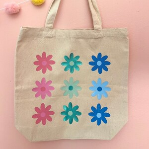 Daisy Tote Bag, Floral Tote Bag, Canvas Tote Bag, Canvas Bag, Flower Tote Bag, Book Tote Bag, Travel Bag, Beach Bag, Cute Tote Bag