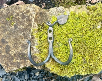 Hand forged rustic leaf Coat Hook - Artisanal Blacksmith made - 1 of 1