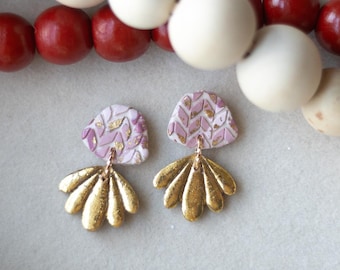 Pendientes de arcilla polimérica rosa texturizada • Colgantes de abanico dorados, ligeros