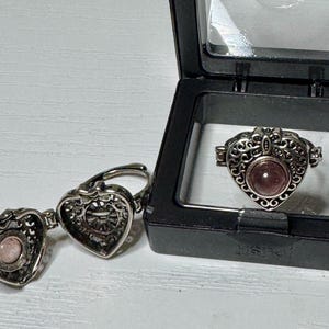 Adjustable Crystal Locket Ring, Natural Gemstone Poison Ring strawberry heart