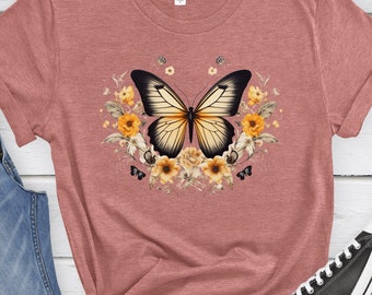 Camiseta colorida con mariposas y flores Camiseta con estampado de mariposas y flores inspirada en la naturaleza Camiseta con estampado de mariposas y flores Camiseta con estampado de mariposas