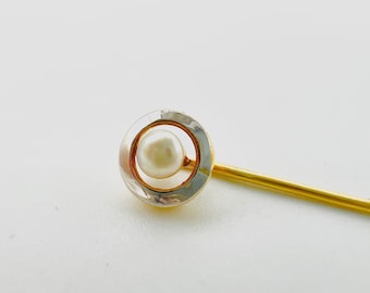 14k gold antique stick pin with a pearl
