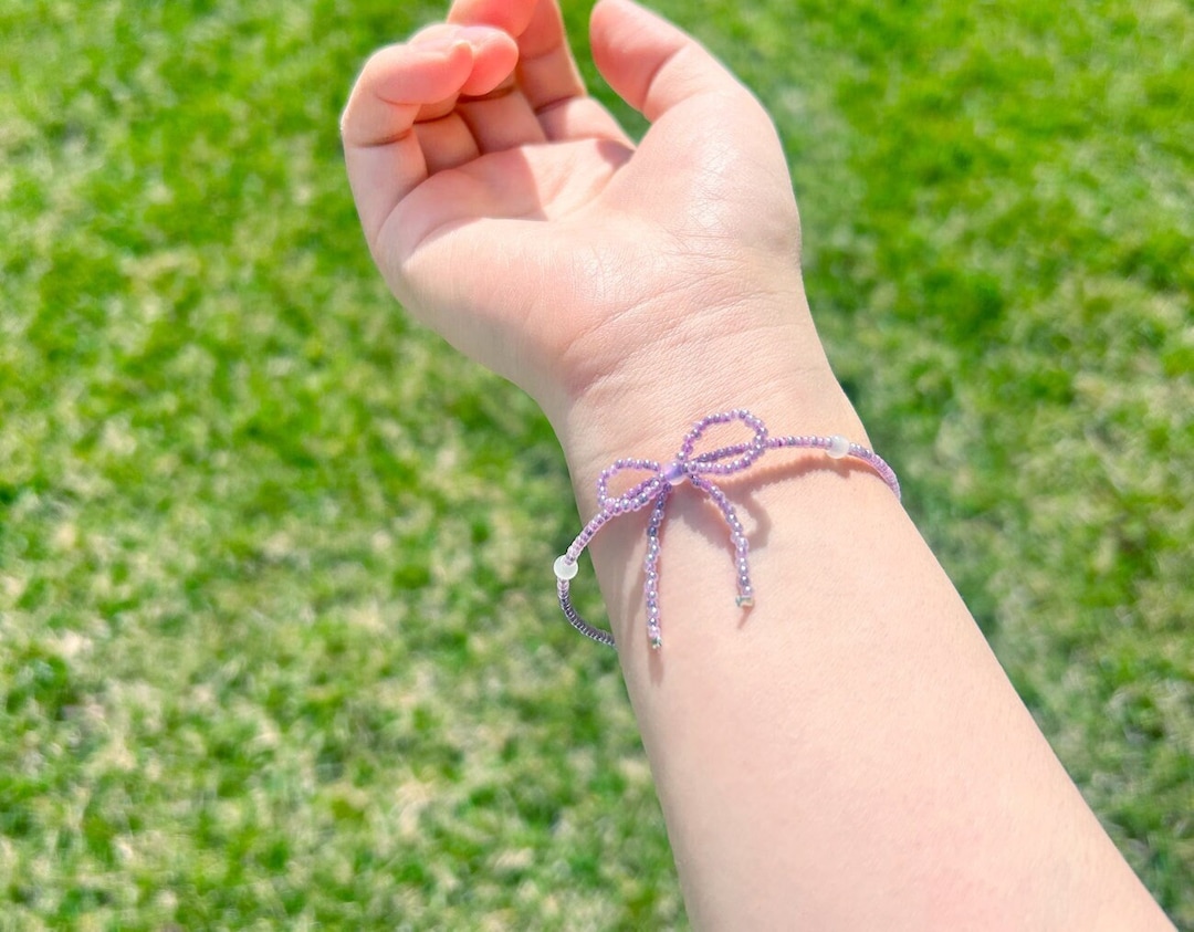 BOW BEADED BRACELET
