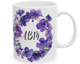 Violett blommamugg: Personlig initial keramisk kaffekopp