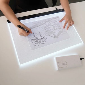 Big Sale ! A4 LED Light Box for Tracing, 60 LEDs Light Pad with Scale  Ultra-Thin Stepless Brightness Adjustment USB LED Copy Board for Tracing,  Tattoo