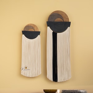 Geometric Line Art Circle Wall Hanging: Rustic Wood & Yarn Decor