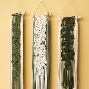 Macrame Leaf Yarn Wall Hanging, Boho Leaf Wall Art, Narrow Wall Hanging, Macrame Nature Vine Wall Hanging, Tropical Macrame Bedroom Decor