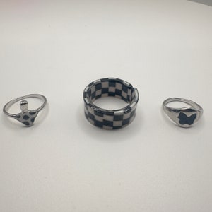 Anello carino fatto a mano, Confezione di San Valentino, Anello con nodo acrilico, Anello di dichiarazione, Anello di lucite, Anello contemporaneo, Anello punto nero Anello acrilico 1 misura, 3 in 1